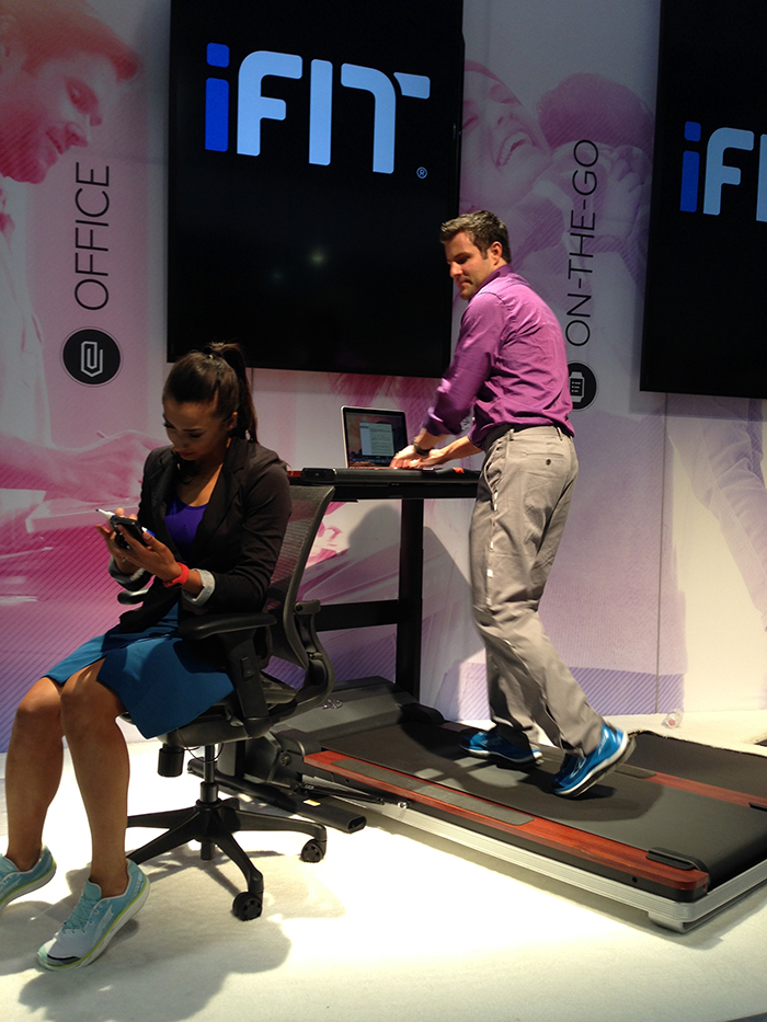 The desk height can be adjusted to accommodate sitting, standing and walking/running positions